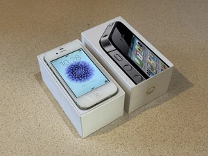 iPhone 4s Boxed Original Excellent Condition - Afbeelding 1 van 3