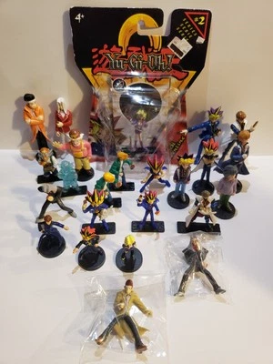 25x Pieces Yugioh Yu-Gi-Oh 24 Mattel Mini Character Figures + 1 Holo Tile Card - Image 1 of 4