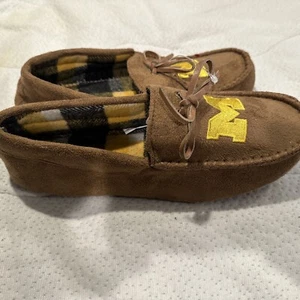 Michigan Size 7-8 Mens Flannel Lined Faux Suede Slippers NWOT - Picture 1 of 7