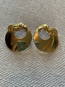DESIGNER Tulla Booth RUNWAY Gold Pierced earrings preowned - Picture 1 of 8