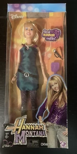 Jakks Pacific 2007 Hannah Montana Miley Cyrus with real hannah outfits Doll - Picture 1 of 4