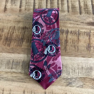 Corbata de cuello Menomonee High School Wisconsin Ralph Marlin seda usada en excelente estado 55"x3,75" Foto 1 de 4