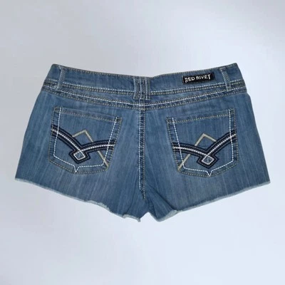 Pantalones Cortos de Denim Y2k Rojo Remache Juniors Talla 15📏35"W Tiro Medio Ligero Lavado Bordado  Foto 1 de 4