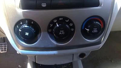 Módulo de control de temperatura Kia Spectra 2004-2006 en tablero calentador unidad principal de CA fabricante original Foto 1 de 4