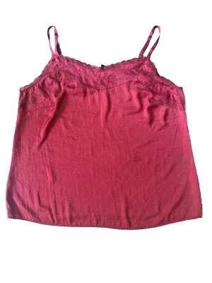 Cami sin mangas con ribete de encaje Cabi para mujer estilo Y2K delgada talla XL Foto 1 de 4