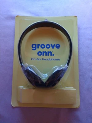 *New Groove Onn Adjustable Lightweight On-Ear Headphones 3.5mm Aux cable 4ft - Image 1 of 2