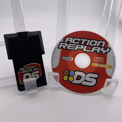 Action Replay DS con disco Datel - Immagine 1 di 4