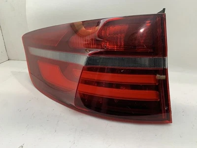 Luz trasera izquierda BMW X6 X6M E71 2013 2014 OEM usada Foto 1 de 4