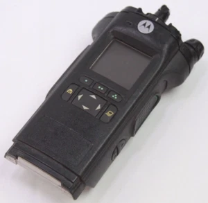 MOTOROLA APX6000 H98UCF9PW6AN 7/800MHZ TWO WAY RADIO P25 AS IS DAMAGED KNOB #3 - Zdjęcie 1 z 20