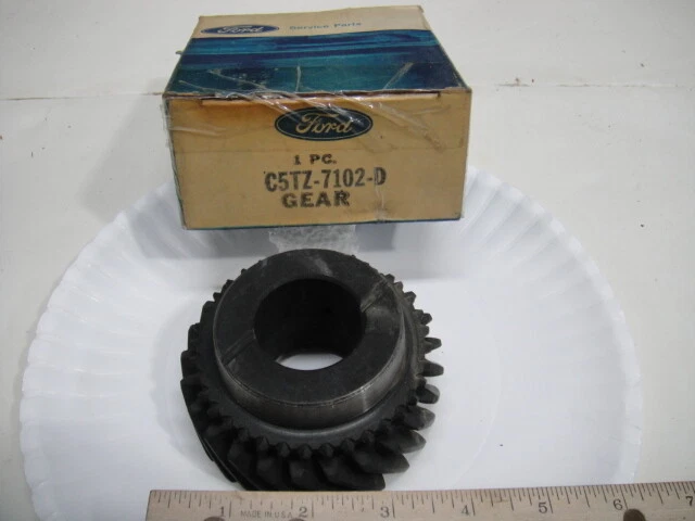 NOS Ford 1965 66 67 68 69 70 71 72 F100 250  E100 Intermediate 2nd Gear 3 speed Foto 1 de 4