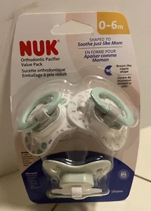 3 NUK Night Orthodontic Pacifiers Glow in the Dark 0-6 Month Prints and Bees - Picture 1 of 11