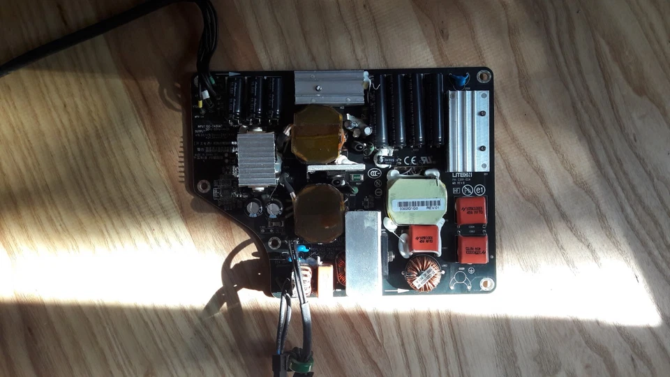 Apple Cinema Display 24" A1267 Monitor Netzteil LiteON Power Supply - Bild 1 von 2