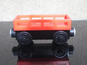 Thomas il treno carro merci rosso ferrovia in legno 2003 - Foto 1 di 6