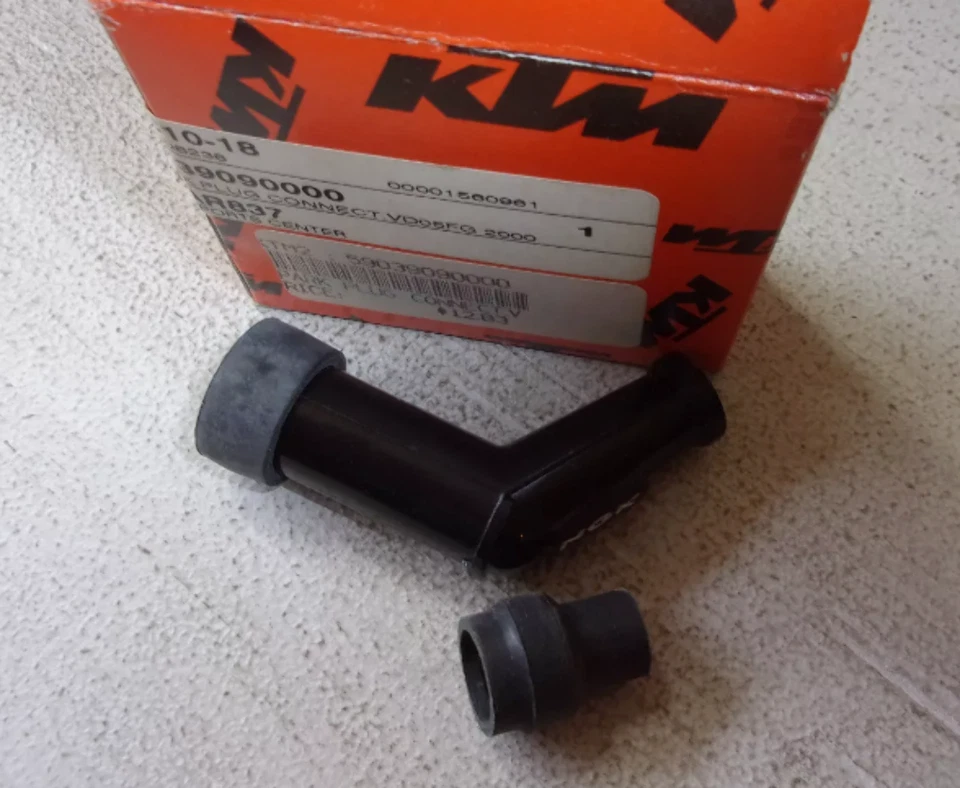 Оригинальный ведомый цилиндр муфты гоночного сцепления 2000-2002 KTM 250 EXC 59039090000 - Изображение 1 из 4