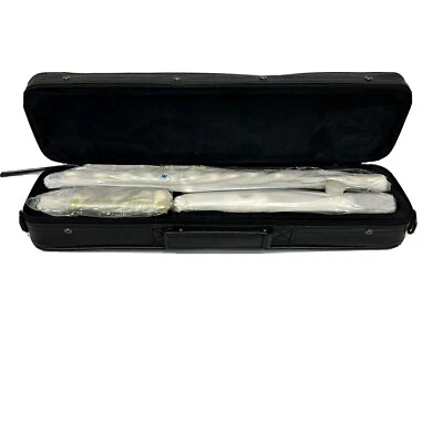 全新 镀银 学生长笛 带盒和清洁杆 状况良好 全新带盒 — 第 1/4 张图片