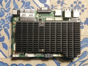 Advantech MIO-5250N Sbc, Intel Atom N2600, 2GB RAM, 4GB SQFlash, original cables - Foto 1 di 8