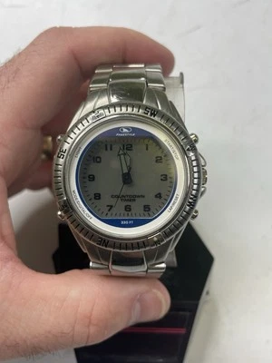 Дайверские часы Freestyle из нержавеющей стали 38 мм унисекс 100 м серебристые с подсветкой - Изображение 1 из 4