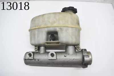 Chevrolet Silverado 3500 2003 2004 2005 2006 cilindro maestro de freno 03 04 05 06 Foto 1 de 4