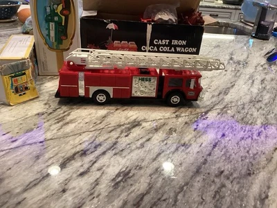 -Leer Descripción Camión de Bomberos Hess 1986 Juguete Como Nuevo Con Caja Original Foto 1 de 4