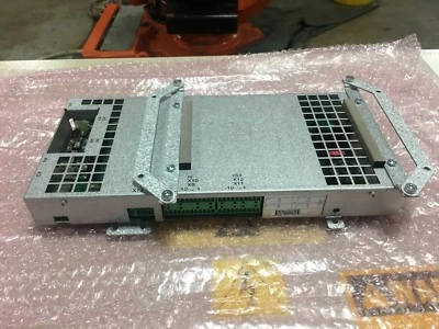 ABB, 3HAC026272-001, IRC5, DSQC 647, UNIDAD SAFEMOVE, ABB Robot Foto 1 de 4