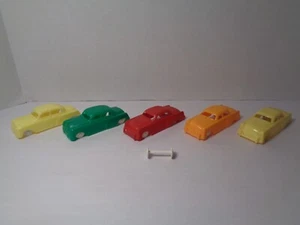 JUEGO DE 5 COLECCIÓN DE AUTOMÓVILES VINTAGE PLASTICVILLE EE. UU. - Imagen 1 de 5