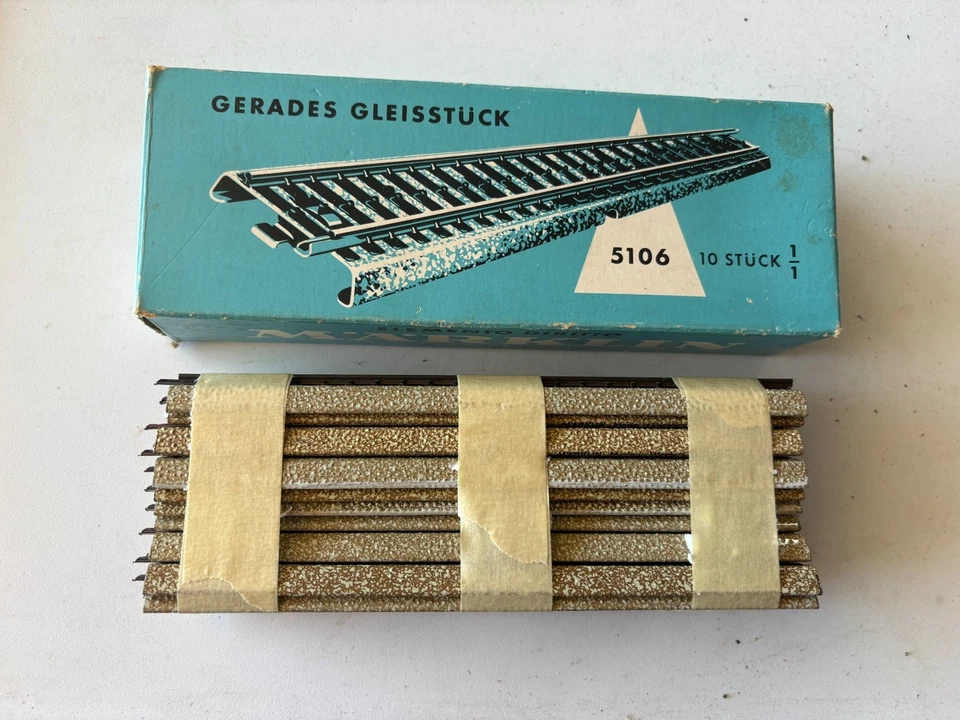 Marklin HO 5106 Straight Train M Track box of 10 - Image 1 of 1