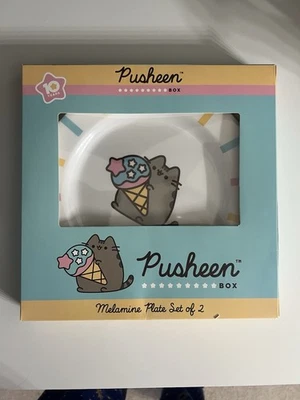 Juego de 2 platos de melamina exclusivos Pusheen Box 2020 invierno 10 años *NUEVO Foto 1 de 4