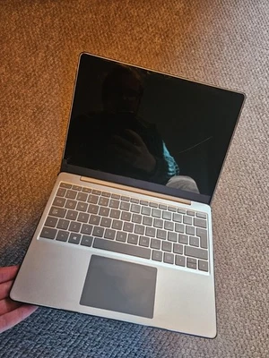 Microsoft Surface Laptop Go Touchscreen i5 10th Gen 8GB RAM 258GB SSD Windows 11 - Image 1 of 4