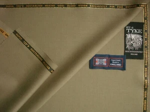 SUPER 120’s WOOL BLEND SUITING FABRIC IN "Dk. Sage Colour" MADE IN ENGLAND-3.4 m - Picture 1 of 8