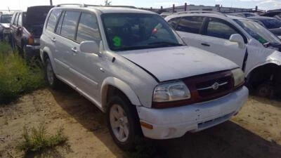 Used Left Tail Light Assembly fits: 2002 Suzuki Vitara Grand L. Left Grade A - Image 1 of 4