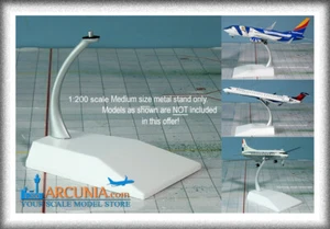 JC Wings/Gemini Jets 1:200 - Neutral White - display stand - Imagen 1 de 16
