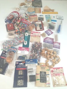 2 Pfund großes Set Schmuckherstellung Handwerk Perlen Verschlüsse Draht & mehr großes Set viele Neu mit Etikett  - Bild 1 von 20