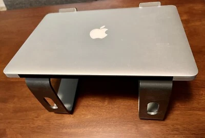 Soundance LS1 Compatible with Apple Patented Desk Stand - Silver laptop stand - Image 1 of 4
