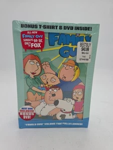 Family Guy: Volume 2 w/ Brand new Promotional T Shirt - RARE- Sealed - Imagen 1 de 2