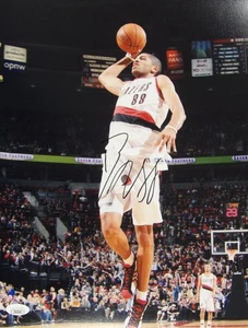 Nicolas Batum Portland Trail Blazers Signed 11x14 Matte Photo JSA Authenticated - Picture 1 of 2