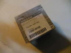 Nissan Renault Oil Filter 8200033408 15208-BN700 Original - Imagen 1 de 6