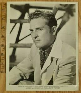Foto promocional vintage de Arturo de Córdova en Paramount Pictures 8x10 película celebridad - Imagen 1 de 6