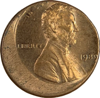1989 P - Lincoln Cent 1c - Struck 20% Off Center - Mint Error - Image 1 of 2