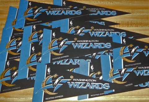 ( 19 ) WASHINGTON WIZARDS NBA Basketball Team 4'' x 9'' Felt mini-pennants NeW! Cover