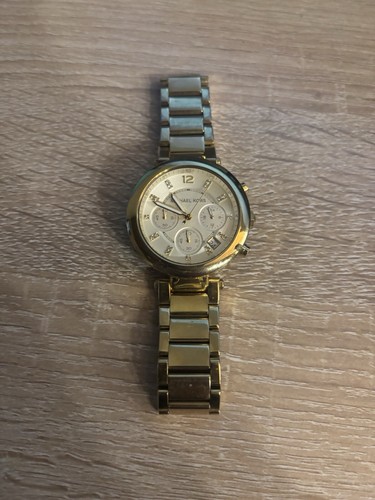 Orologio donna Michael Kors quadrante tono oro 39mm MK 5701 (ha bisogno di batteria nuova)