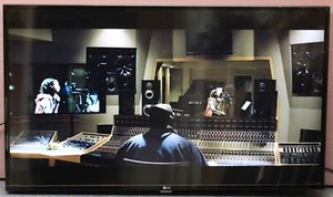 LG 43LX341C 43" TV (+ shipping) - Picture 1 of 6