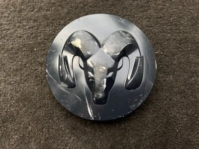 Tapa central negra mate para rueda 14 15 16 Dodge Ram 2500 3500 Longhorn 04726368AA Foto 1 de 4