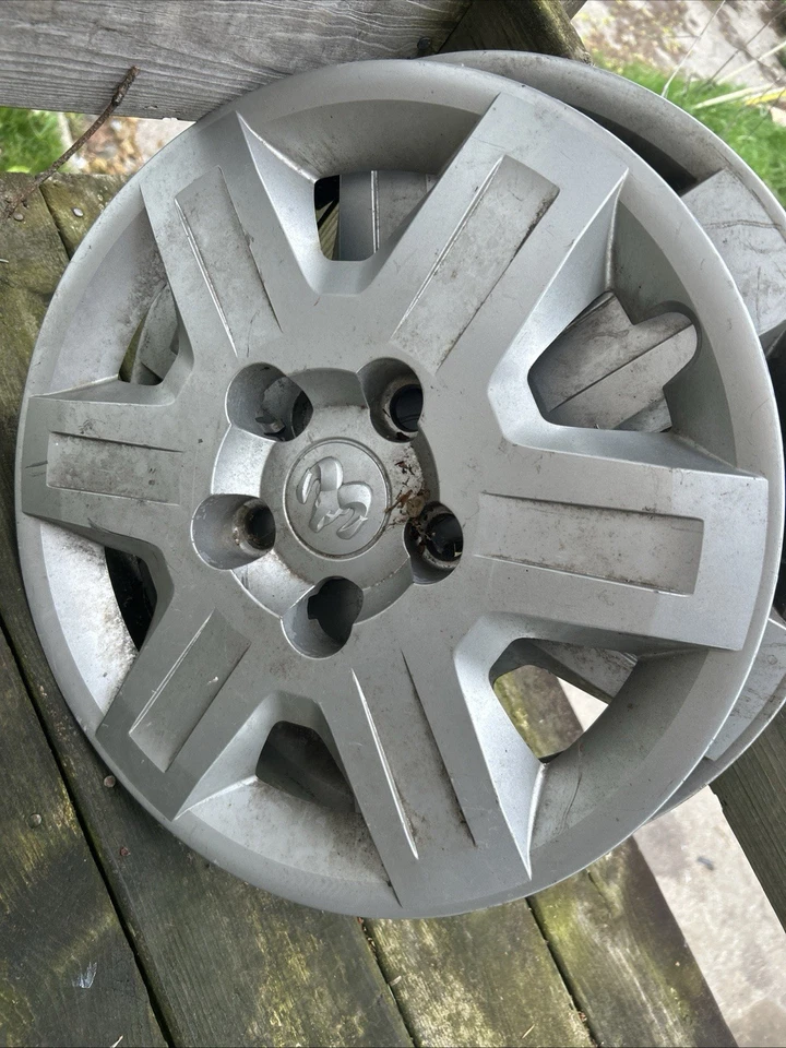 Hub Caps For Dodge Duran Duran Durango Or Caravan Foto 1 de 1