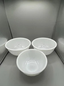 FIRE-KING Anchor Hocking SWIRL Mixing, Nesting Bowl Set of 3 Ivory Milk Glass - Picture 1 of 7