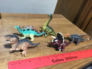 lote de 5 pequeños dinosaurios push back - Imagen 1 de 3
