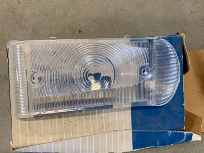 NOS 1968 Mercury Comet/Montego LH Parking Light Lens     68CT C8GY-13209-A - Image 1 of 2