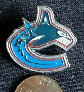 NHL Vancouver Canucks Logo Whale Orca Hockey Pin - Picture 1 of 2