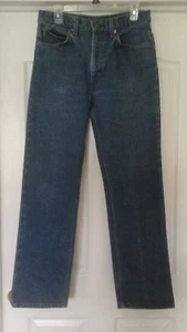 LEVI STRAUS & COMPANY MENS DENIM BLUE JEANS EXCELLENT CONDITION 33X32 - Picture 1 of 2