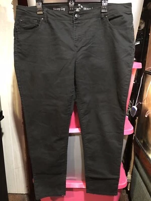 Apt. 9 Skinny Leg Black Pants Size 16R - Imagem 1 de 4