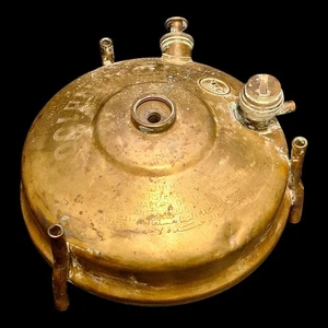 Estufa de campamento de latón queroseno vintage Aida # 100 base de tanque solamente - Imagen 1 de 10